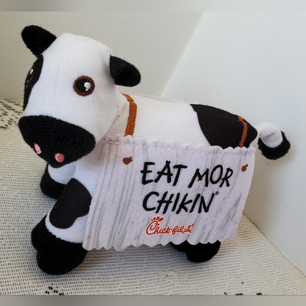 Chick-fil-A Plush Cow Doll Toy Eat Mor Chikin Sign 4" LIMITED EDITION